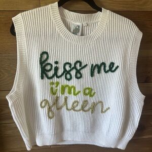 Queen of Sparkles, kiss me I’m a queen sweater vest